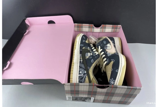 Dunk Travis CT5053-001 Nike TS Low Scott x SB 0901